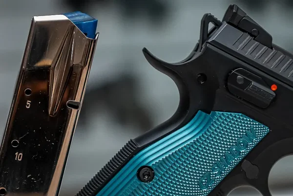 Pistola CZ Shadow 2 Oxidada Tala Azul Calibre 9mm